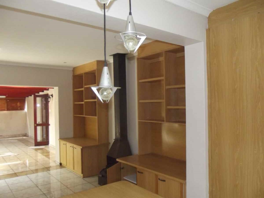 3 Bedroom Property for Sale in Table View Western Cape